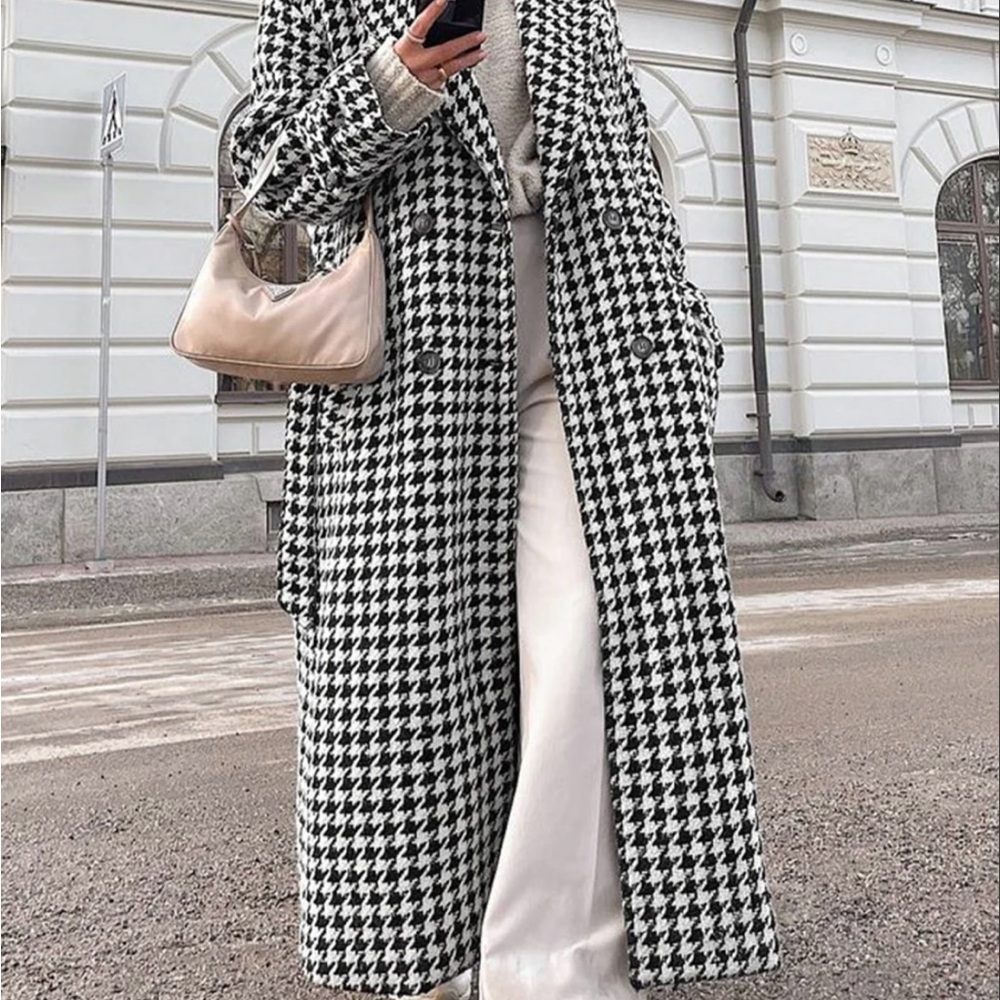 Commense Black and White Houndstooth Jacket